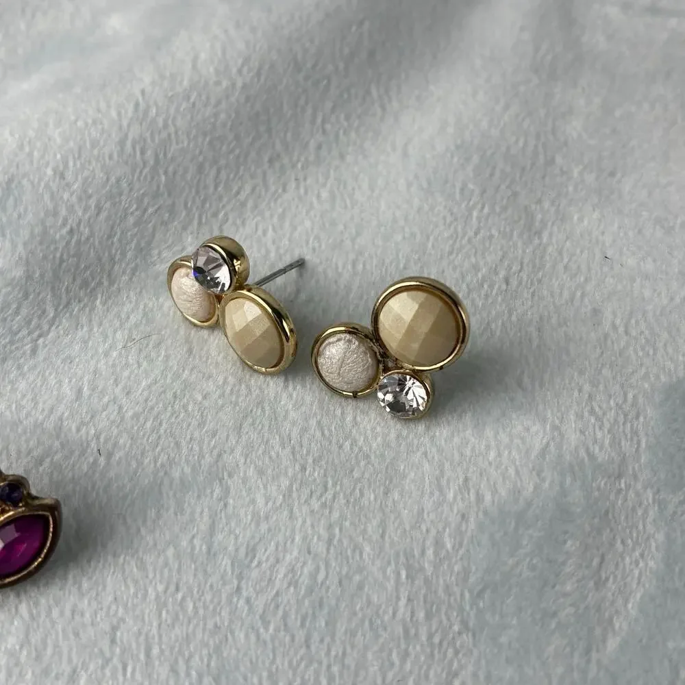 Lot Of 2 Pairs Gold Tone Purple Gem & Cream Stone Cluster Stud Earrings Womens